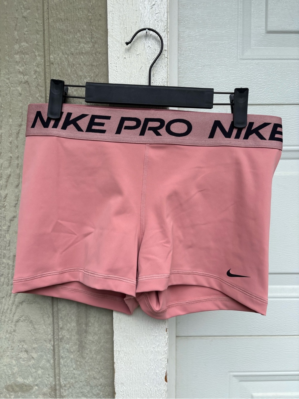 3” Nike Pro